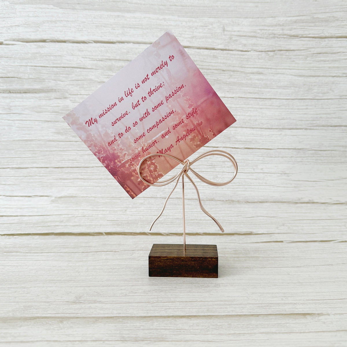 Bow Picture Holder