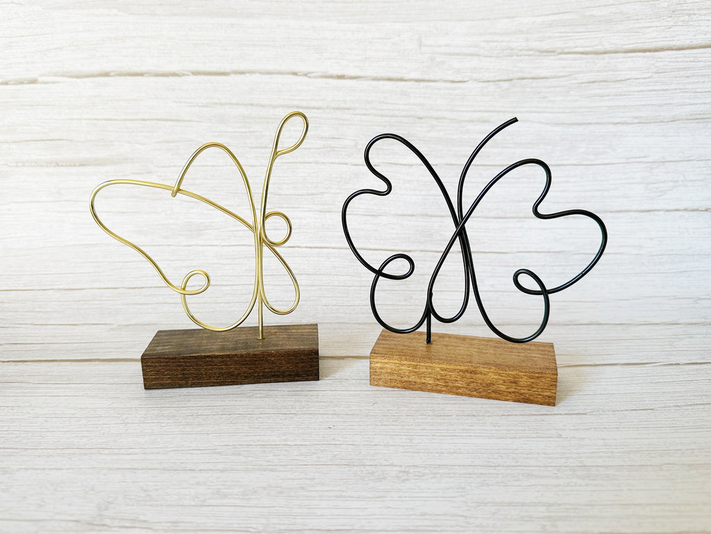 Butterfly Wire Art – Minimalist Desk Decor for Dorms, Offices & Small Spaces