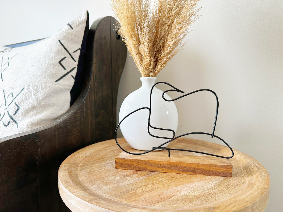 Handcrafted Wire Cowboy Hat Photo Holder – Western Home Décor