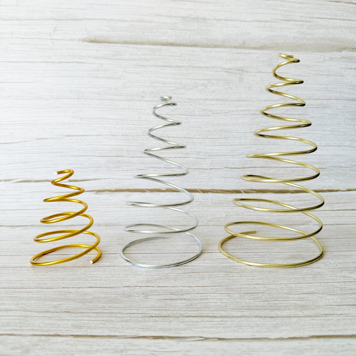 Spiral Wire Christmas Trees – Set of 3 Minimalist Holiday Decorations