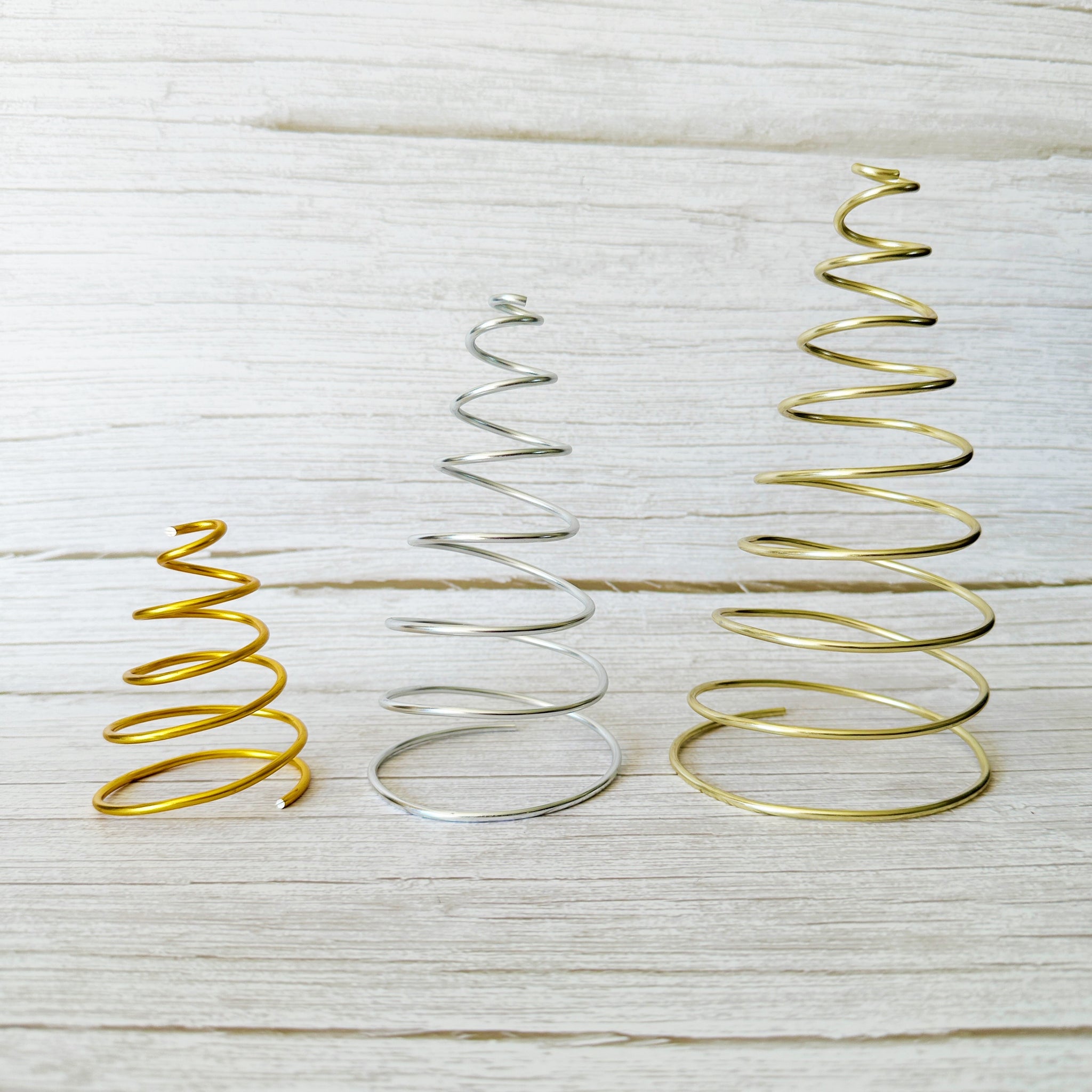 Spiral Wire Christmas Trees – Set of 3 Minimalist Holiday Decorations