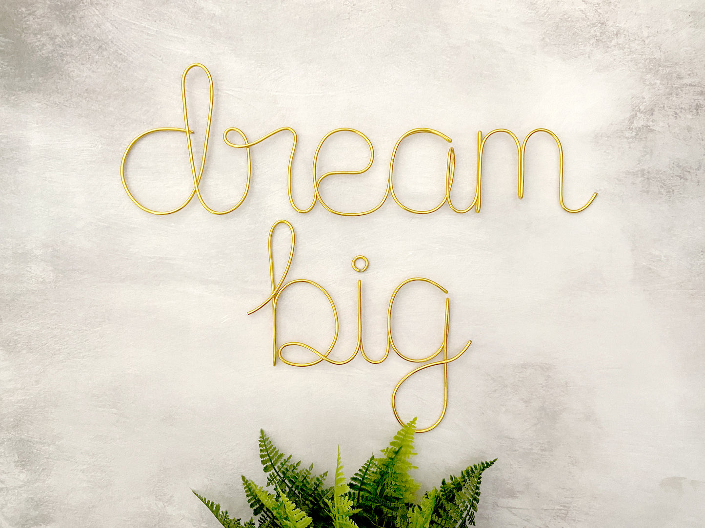 Dream Big Wire Wall Decor