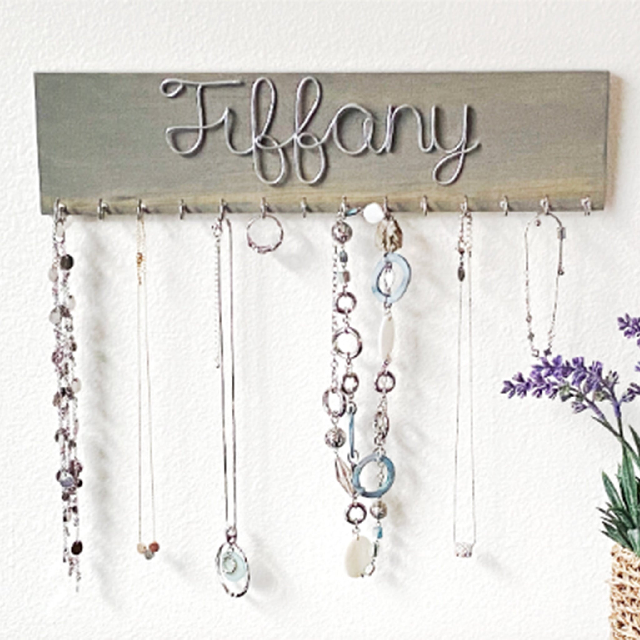 Emini Creations Personalized Necklace Hanger